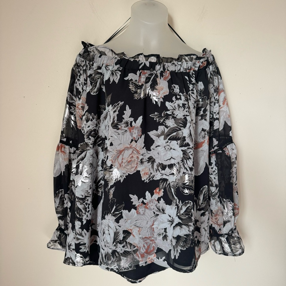 T.D.C Floral Tied Off-Shoulder blouse size medium new not tags